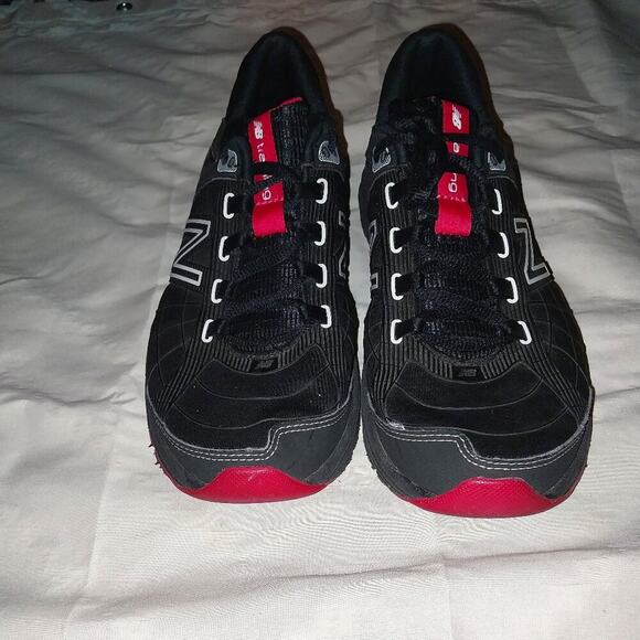 New Balance Training shoe Women's Size 8 1/2 - Picture 1 of 3